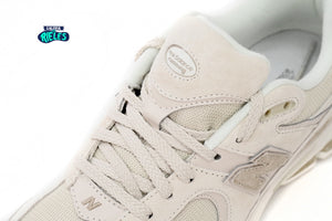 New Balance 2002R Beige