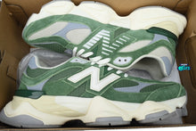 Cargar imagen en el visor de la galería, New Balance 9060 Green Sail
