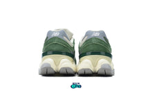 Cargar imagen en el visor de la galería, New Balance 9060 Green Sail
