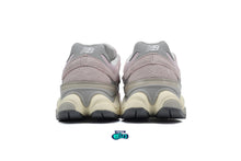 Cargar imagen en el visor de la galería, New Balance 9060 December Sky
