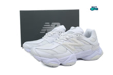 Cargar imagen en el visor de la galería, New Balance 9060 Triple White
