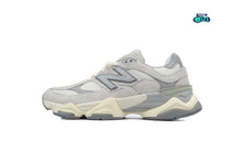 Cargar imagen en el visor de la galería, New Balance 9060 Suede Pack - Sea Salt
