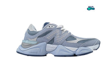 Cargar imagen en el visor de la galería, New Balance 9060 Chrome Blue
