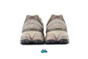 New Balance 9060 Mushroom