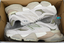 Cargar imagen en el visor de la galería, New Balance 9060 Olivine
