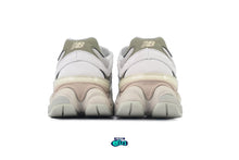 Cargar imagen en el visor de la galería, New Balance 9060 Olivine
