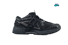 Cargar imagen en el visor de la galería, New Balance 1906R Black Grey
