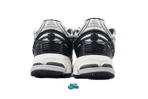 New Balance 1906R Silver Black