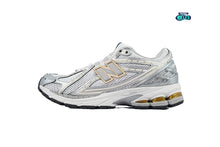 Cargar imagen en el visor de la galería, New Balance 1906R White Rain Cloud Silver Metallic
