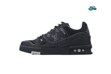 Cargar imagen en el visor de la galería, Louis Vuitton Trainer Black Monogram Denim
