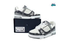 Cargar imagen en el visor de la galería, Louis Vuitton Trainer Monogram Denim Grey
