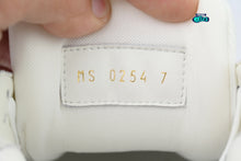 Cargar imagen en el visor de la galería, Louis Vuitton Trainer Monogram Denim Black
