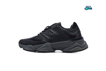 Cargar imagen en el visor de la galería, New Balance 9060 Triple Black Leather
