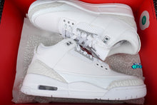 Cargar imagen en el visor de la galería, Air Jordan 3 Pure Money

