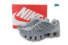 Cargar imagen en el visor de la galería, Nike Shox TL Wolf Grey Iron
