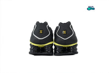 Cargar imagen en el visor de la galería, Nike Shox TL Black Dynamic Yellow
