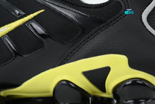 Cargar imagen en el visor de la galería, Nike Shox TL Black Dynamic Yellow
