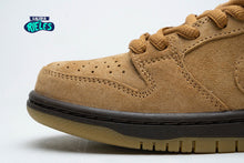 Cargar imagen en el visor de la galería, Nike SB Dunk Low Wheat Mocha
