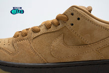 Cargar imagen en el visor de la galería, Nike SB Dunk Low Wheat Mocha
