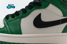 Cargar imagen en el visor de la galería, Jordan 1 Mid Pine Green
