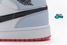 Cargar imagen en el visor de la galería, Jordan 1 Mid Half Blue Polka Dot Swoosh
